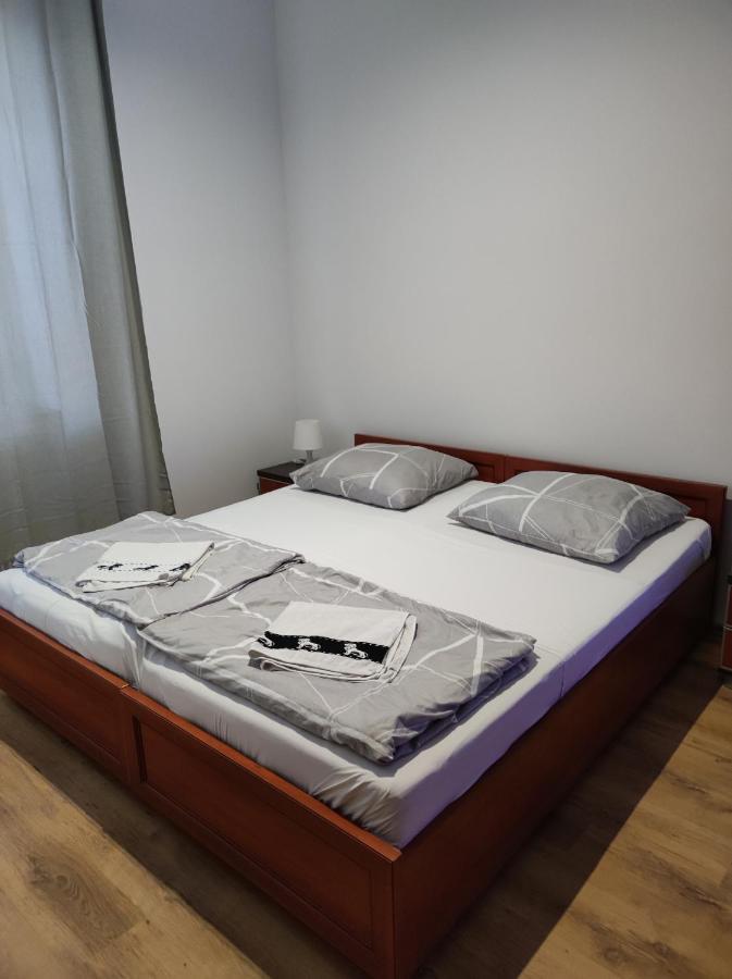 Hostel 36 Катовице Экстерьер фото